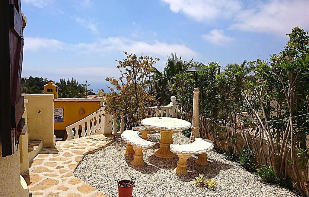 5 bed villa in Benitachell