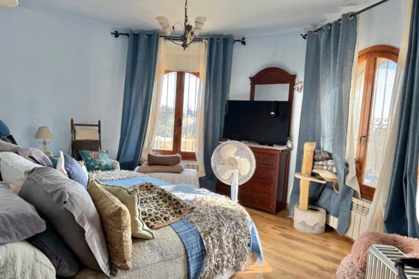 5 bed villa in Benitachell