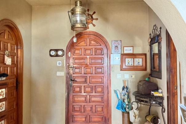 5 bed villa in Benitachell