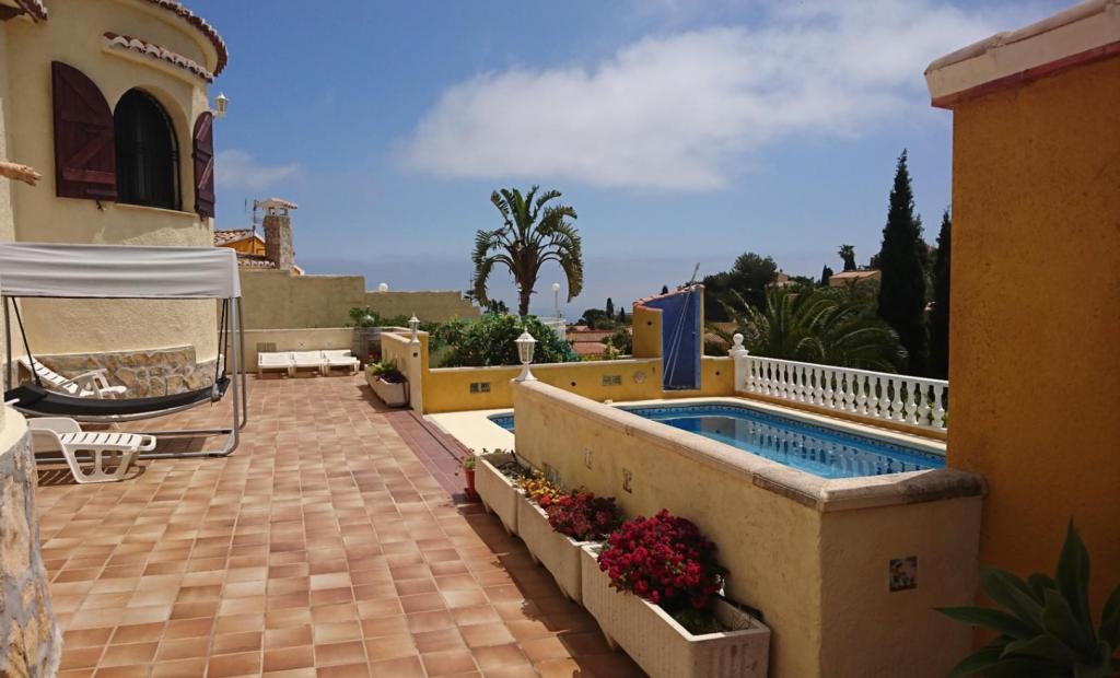 5 bed villa in Benitachell