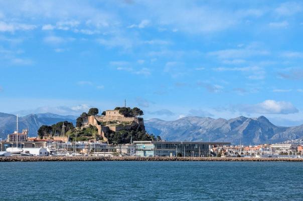 3 bed apartment in Denia