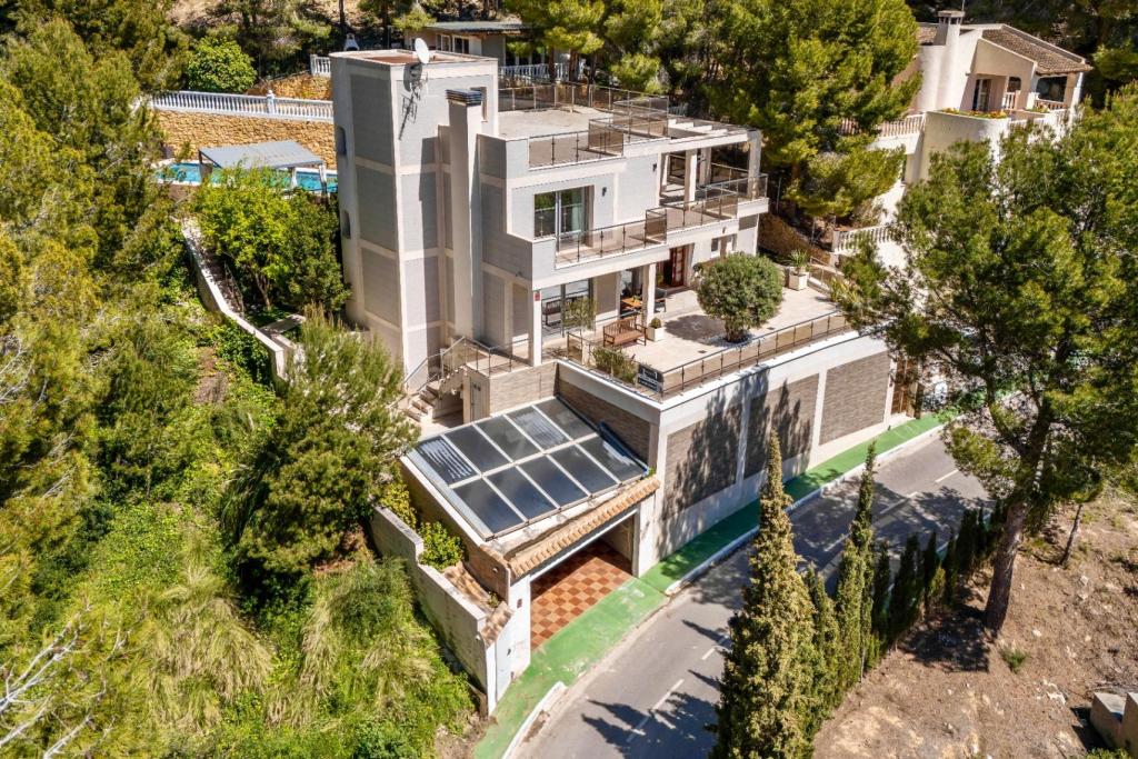 5 bed villa in Altea