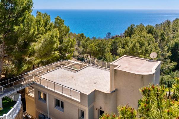 5 bed villa in Altea