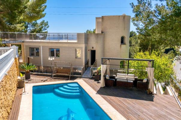 5 bed villa in Altea