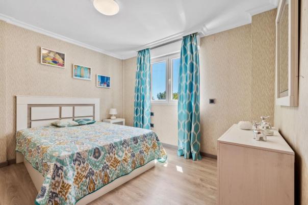 5 bed villa in Altea