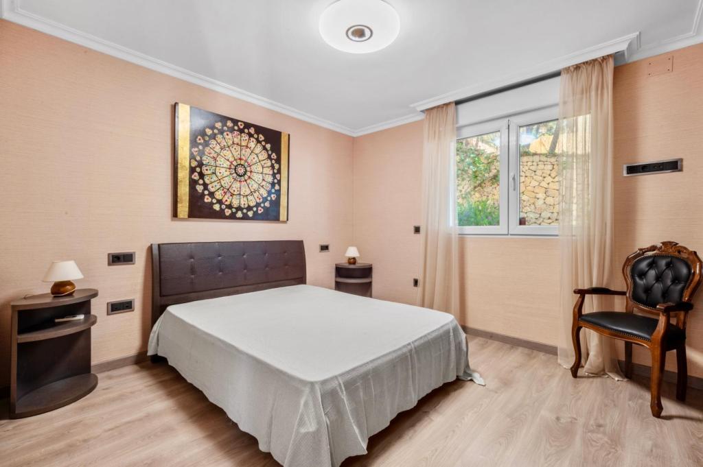 5 bed villa in Altea