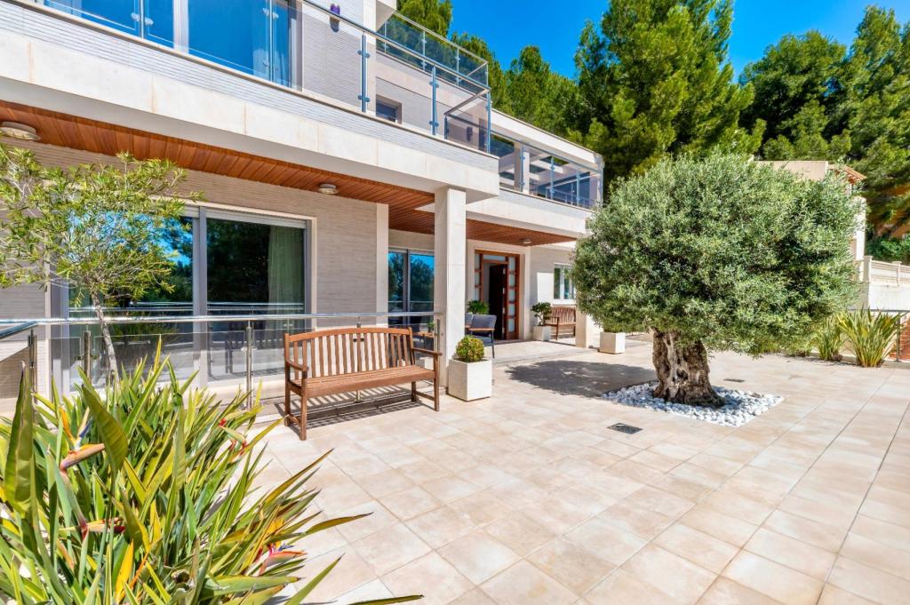 5 bed villa in Altea