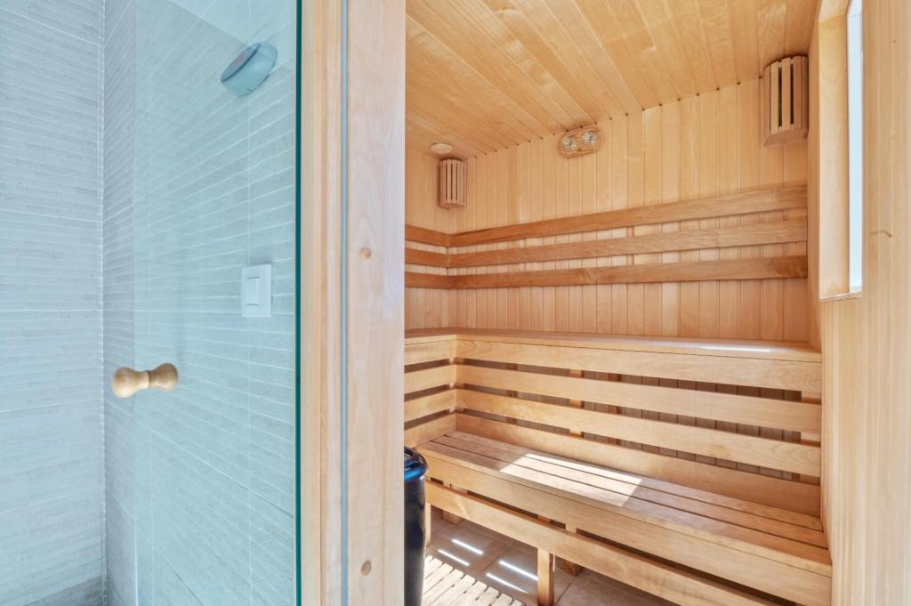 5 bed villa in Altea