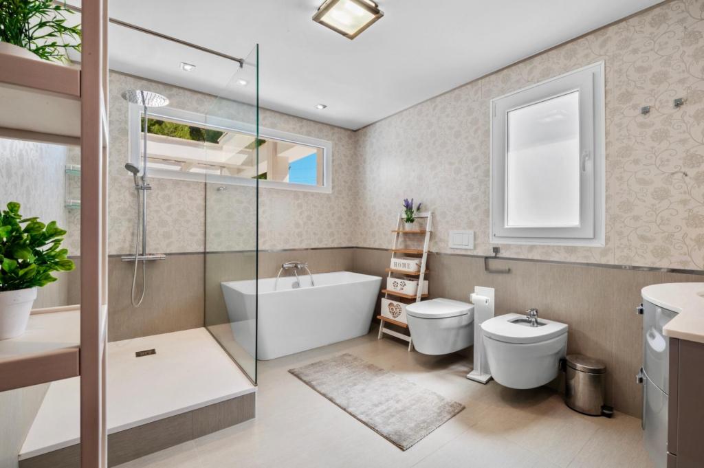 5 bed villa in Altea