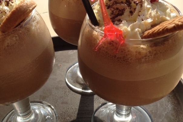 Coconuts Calpe - Cocktail Bar & Restaurant