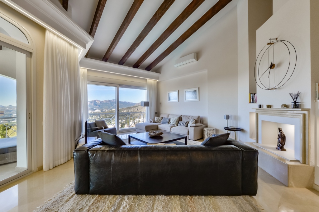 8 bed villa in Altea