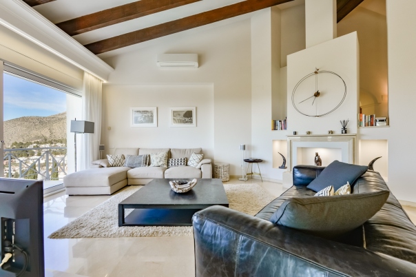 8 bed villa in Altea