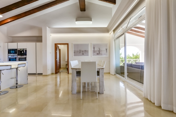 8 bed villa in Altea