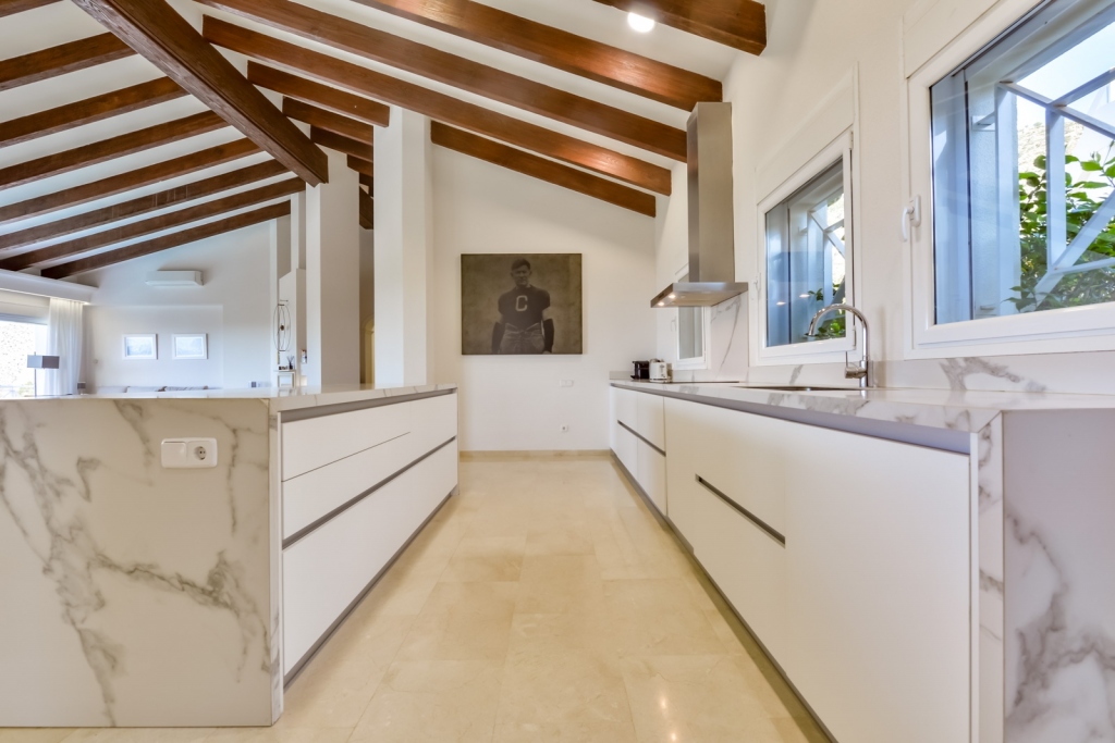 8 bed villa in Altea