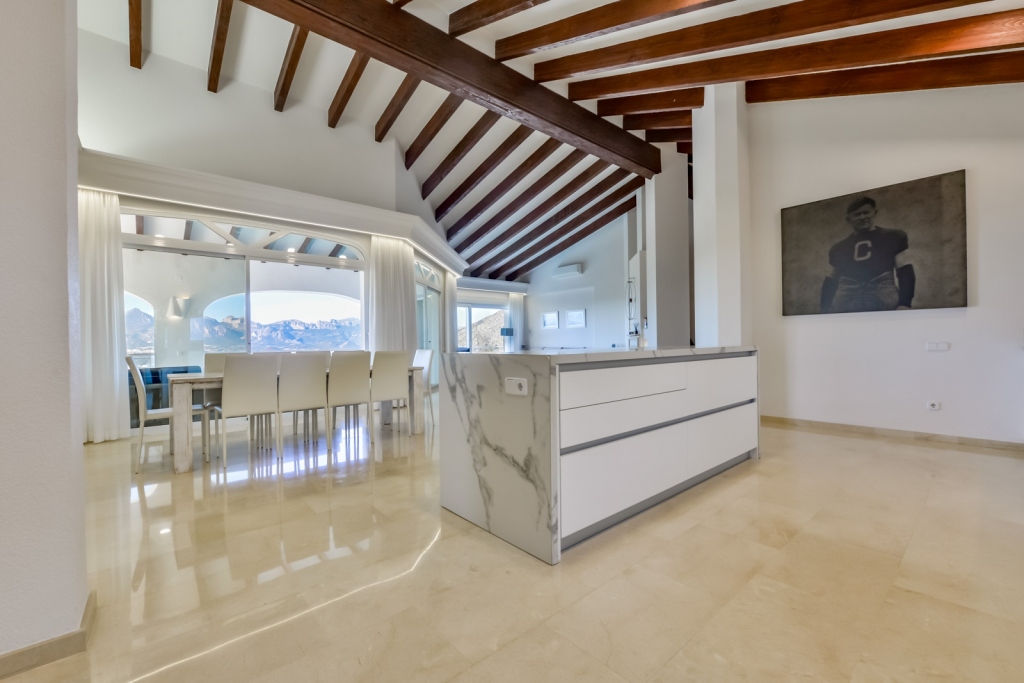 8 bed villa in Altea
