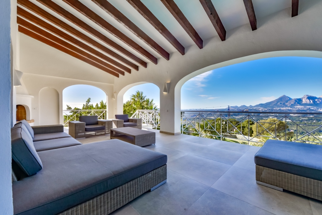 8 bed villa in Altea