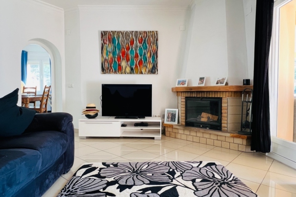 4 bed villa in Benitachell