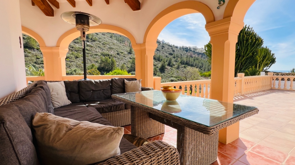4 bed villa in Benitachell