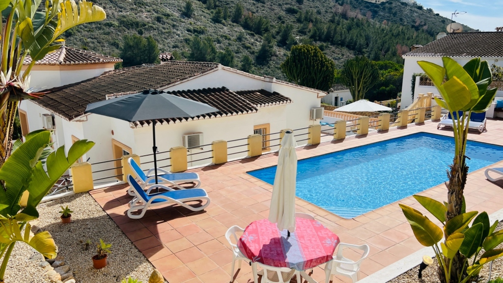 4 bed villa in Benitachell