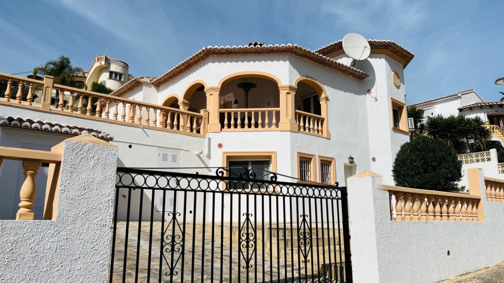 4 bed villa in Benitachell