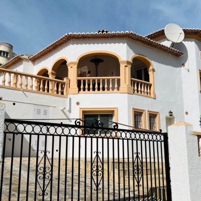 4 bed villa in Benitachell