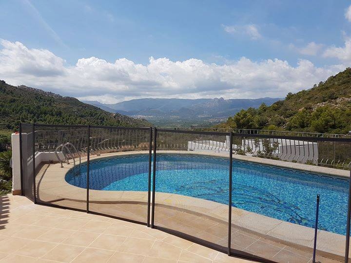 Neater Pool Safety Fence - Pool Fencing