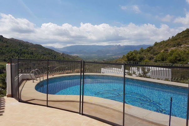 Neater Pool Safety Fence - Pool Fencing