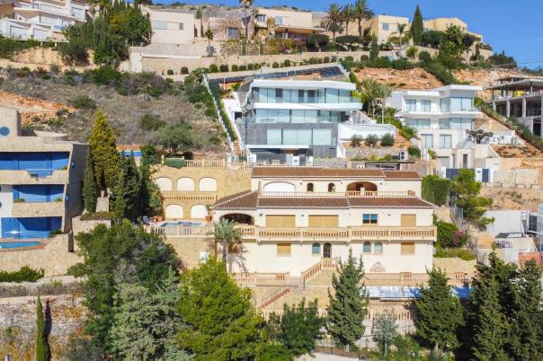 5 bed villa in Jávea