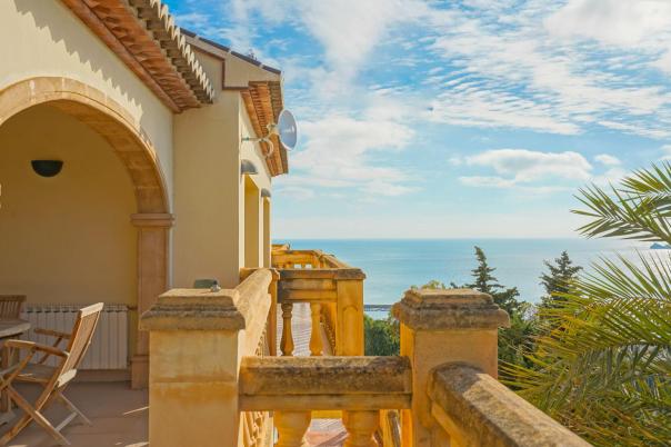 5 bed villa in Jávea