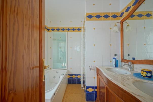 5 bed villa in Jávea