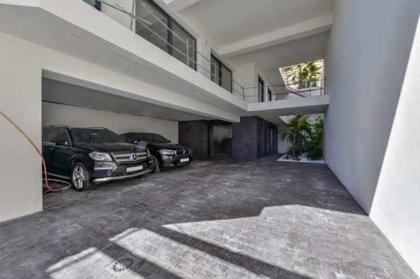 9 bed villa in Finestrat