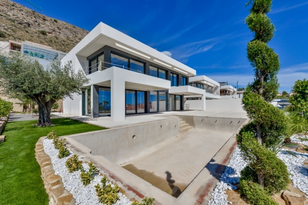 9 bed villa in Finestrat
