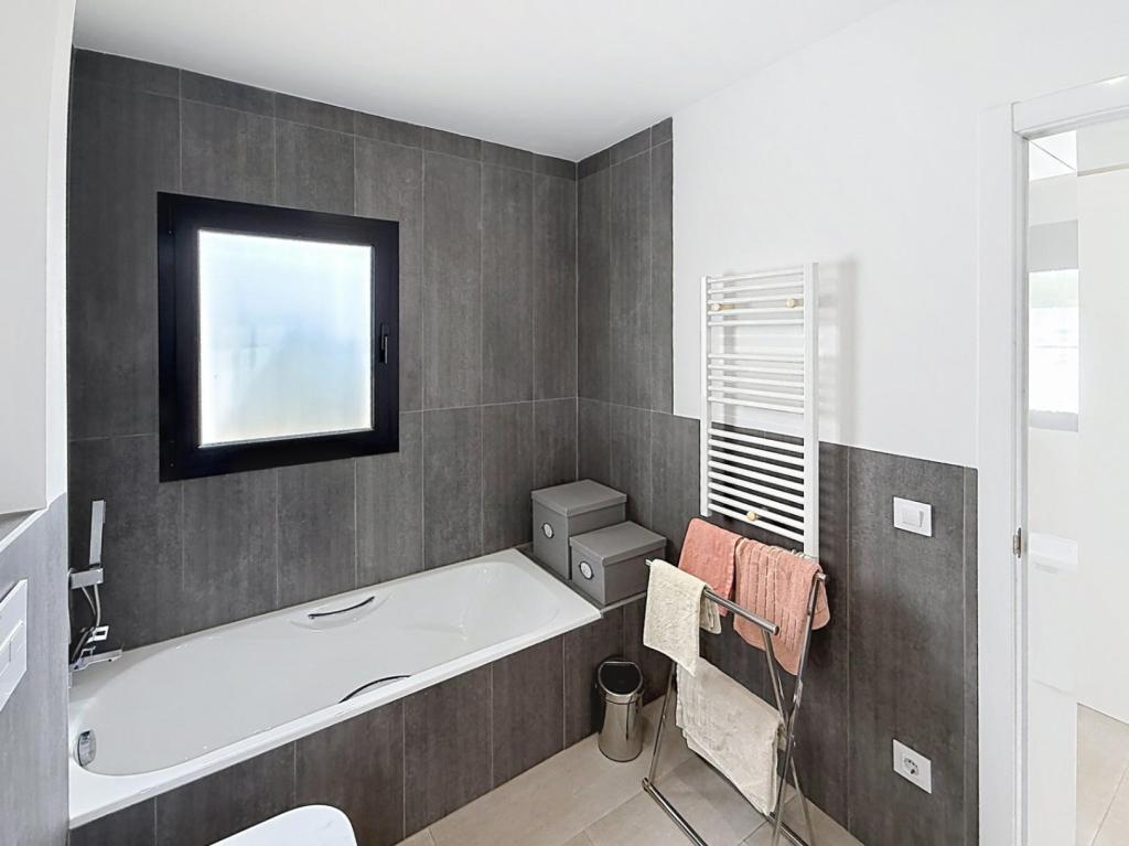 3 bed villas in Moraira