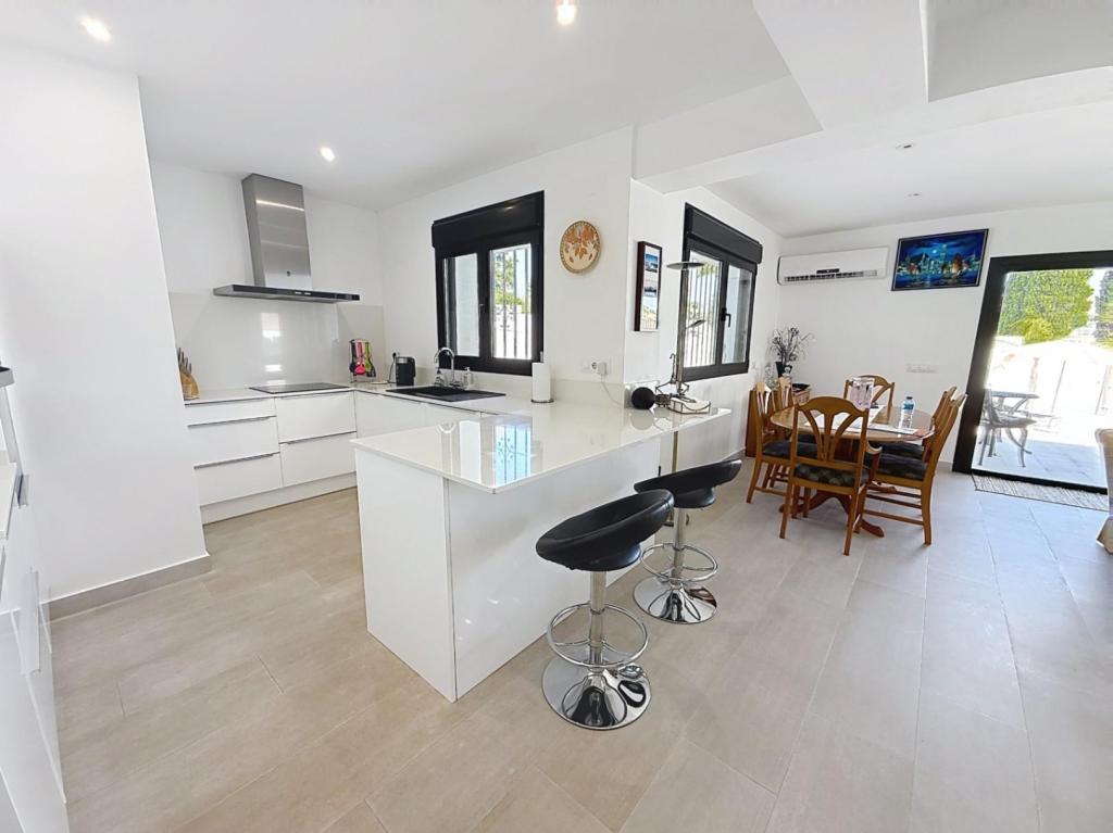 3 bed villas in Moraira