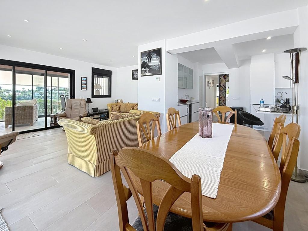 3 bed villas in Moraira