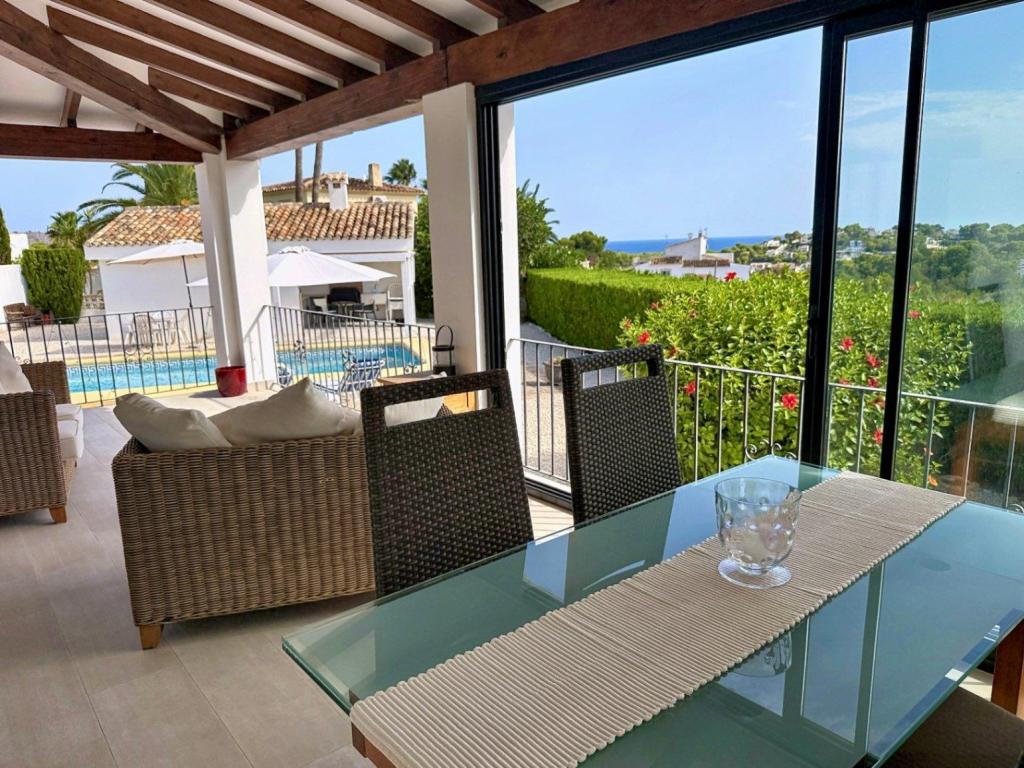 3 bed villas in Moraira