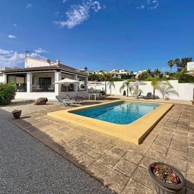 3 bed villas in Moraira