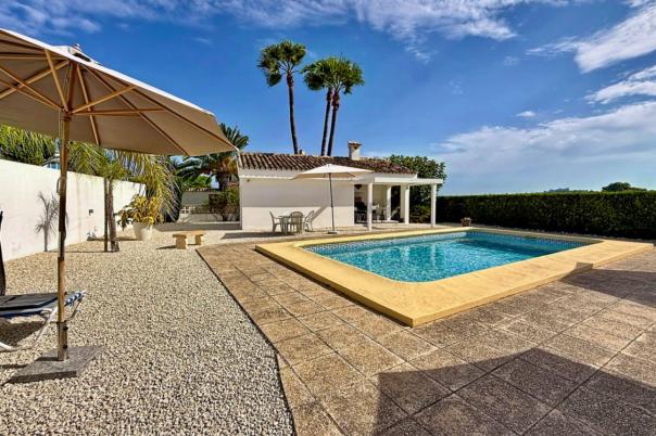 3 bed villas in Moraira