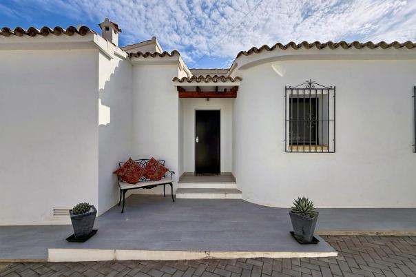 3 bed villas in Moraira