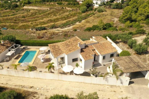 3 bed villas in Moraira