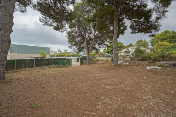 3 bed plot in Jávea
