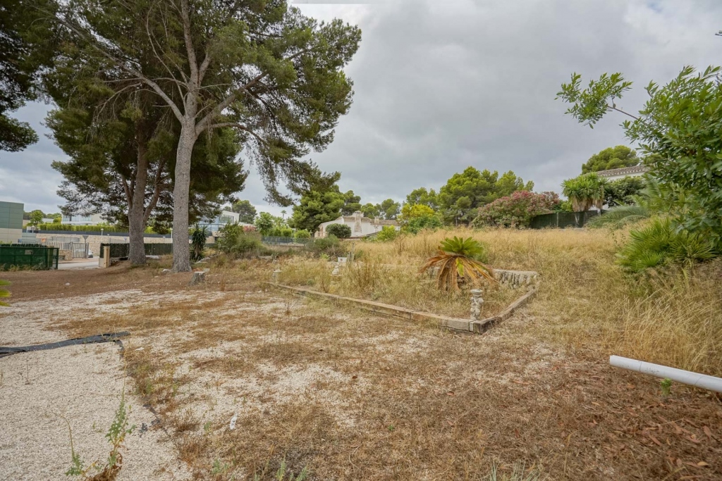 3 bed plot in Jávea