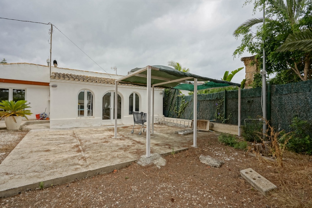 3 bed plot in Jávea