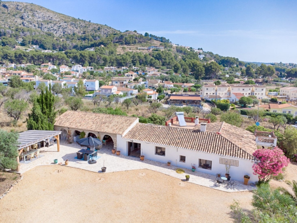 4 bed finca in Alcalalí