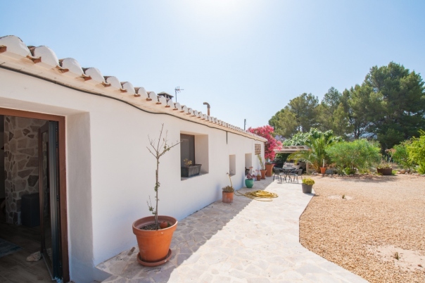 4 bed finca in Alcalalí