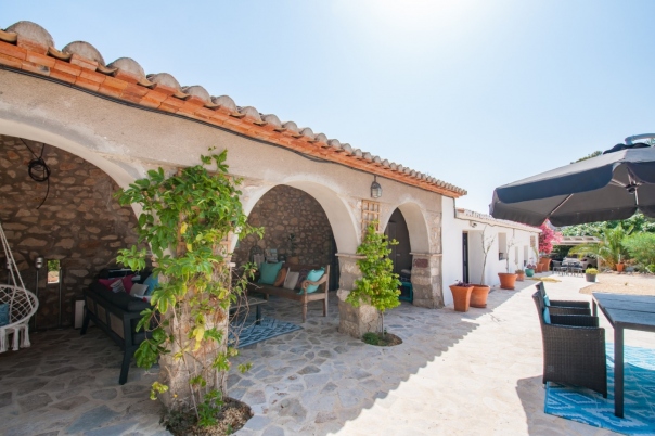 4 bed finca in Alcalalí