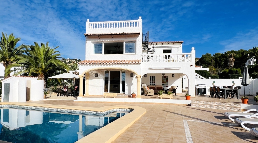4 bed villa in Moraira