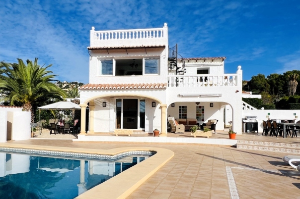 4 bed villa in Moraira