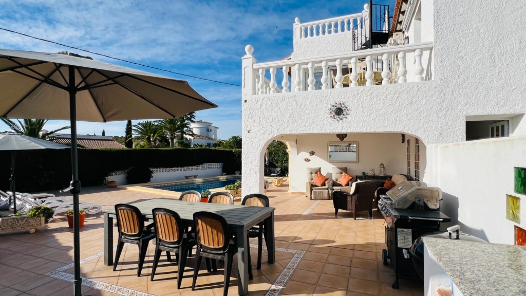 4 bed villa in Moraira