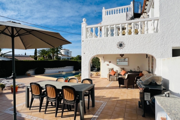 4 bed villa in Moraira